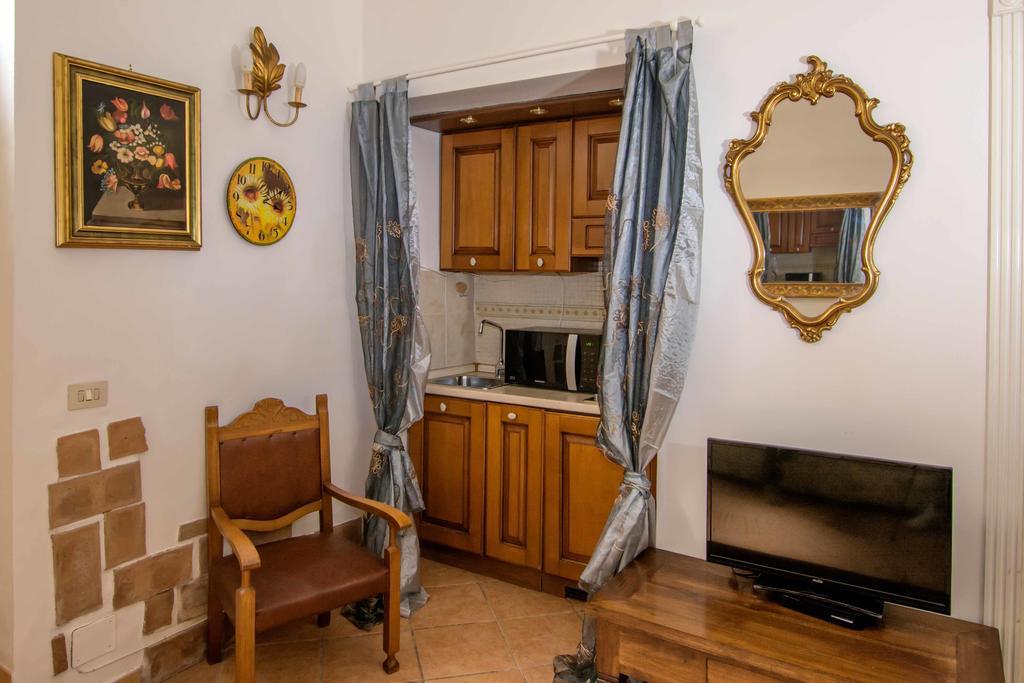 Quattro Cantoni R-Home Rome Room photo
