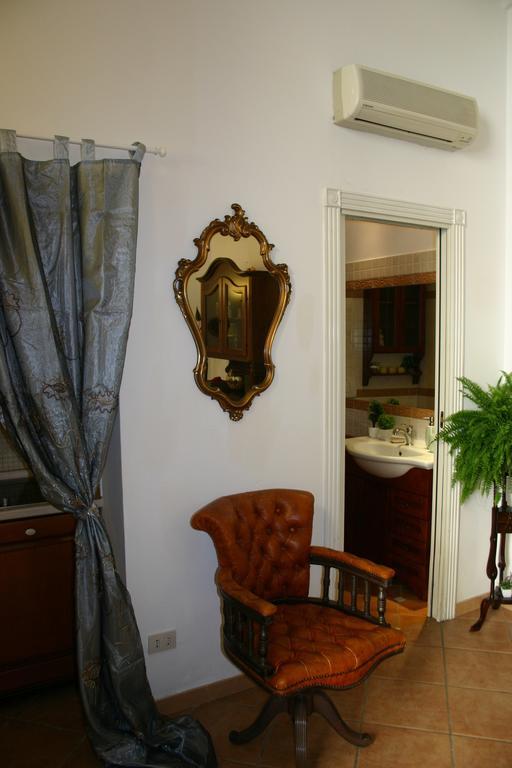 Quattro Cantoni R-Home Rome Room photo